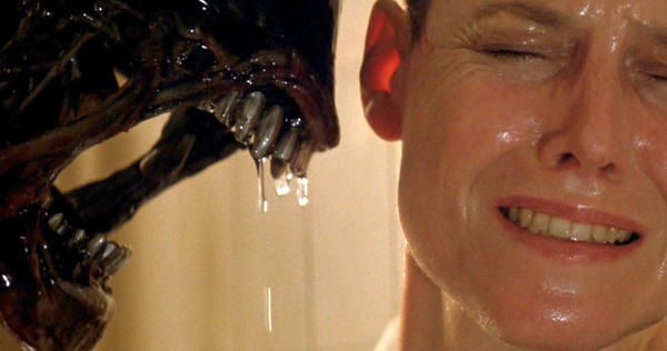 Sigourney Weaver and an Alien