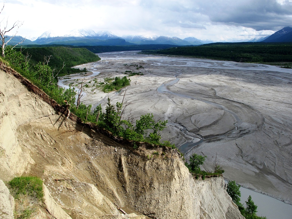 The Matanuska River shows off its braids.