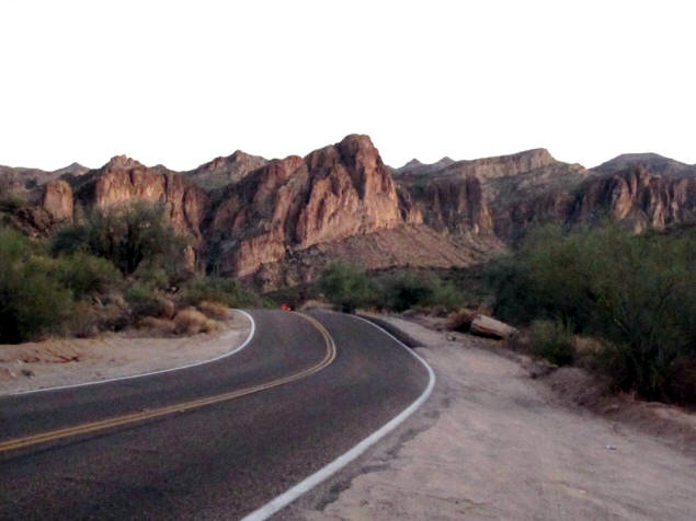 The cliffs at Saguaro Lake.