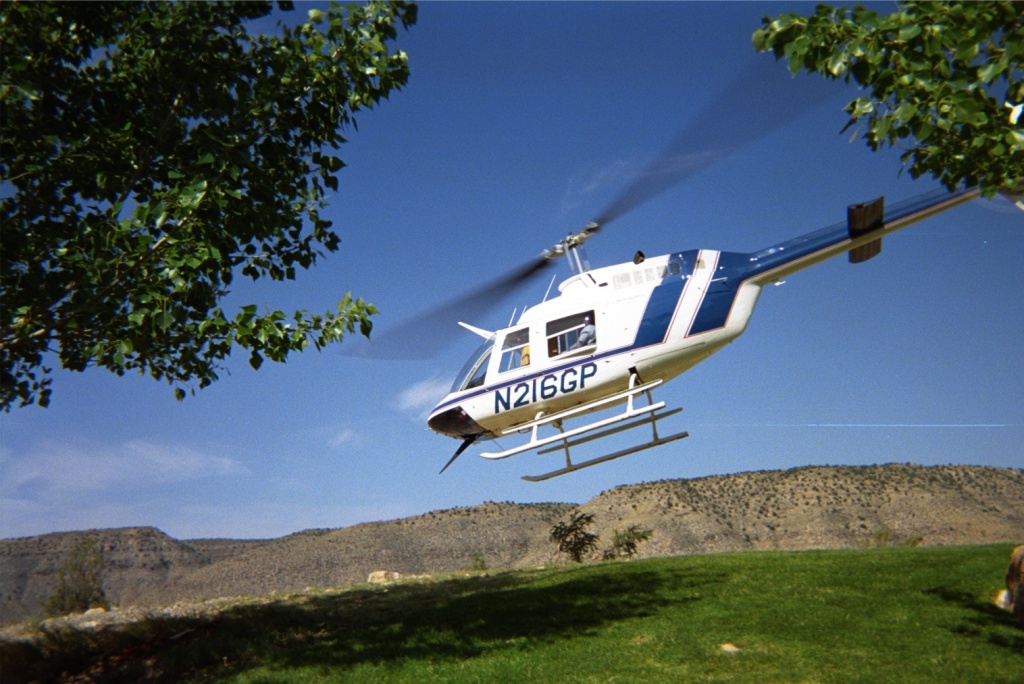 Helicopter landing at Bar-10