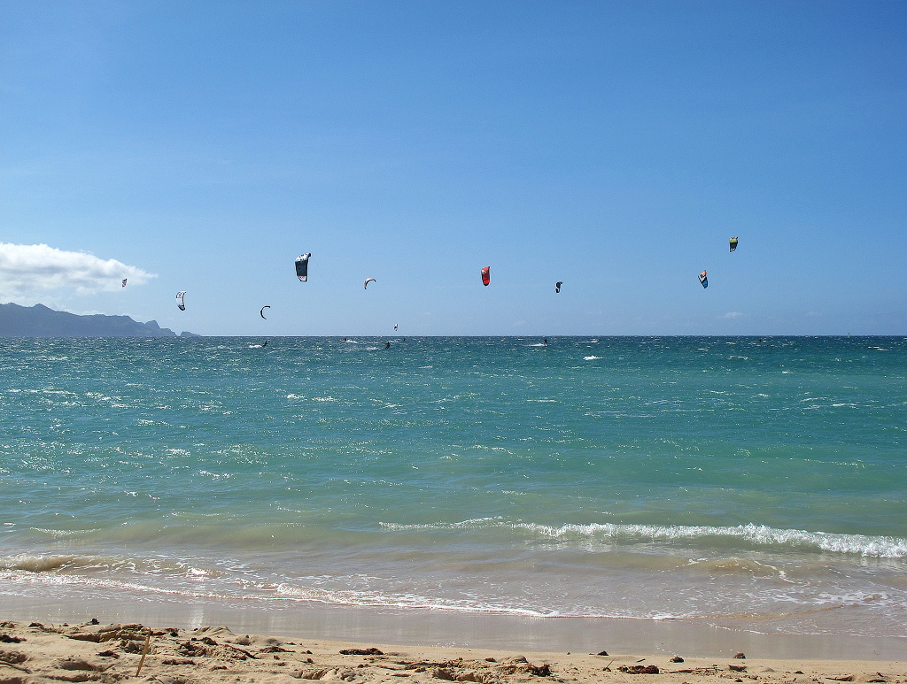 Kite Surfers at Baldwin Beach, Maui.
